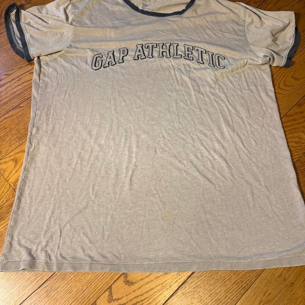 Gap athletic ringer tee tan